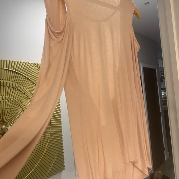 BCBGMAXAZRIA Dusty pink backless chained long sleeve - Picture 4 of 5